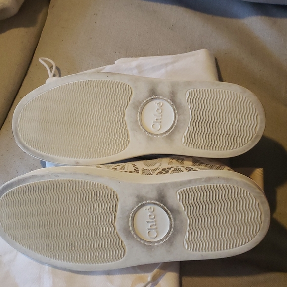 Chloe Lauren Logo Lace Low-Top Sneakers - Picture 2 of 7